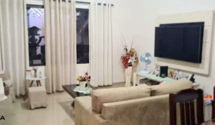 Sobrado à venda 4 quartos 2 suítes 2 vagas Cerâmica - São Caetano do Sul - SP