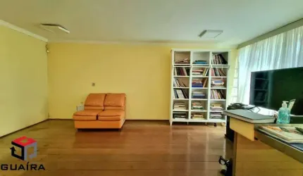 Sobrado para aluguel 4 quartos 3 suítes 6 vagas Jardim - Santo André - SP