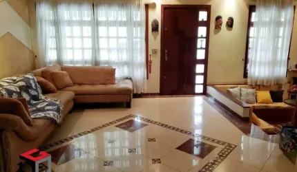 Sobrado à venda 4 quartos 1 suíte 3 vagas Santa Terezinha - São Bernardo do Campo - SP