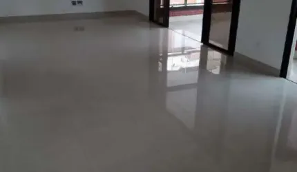 Apartamento Vila Mariana com Varanda Gourmet, repleto de armários com 4 suítes, sala grande, lazer e 4 vagas. Marque sua visita!