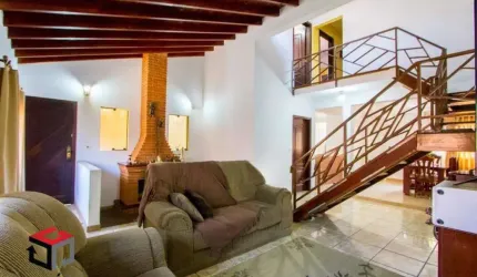 Sobrado à venda 3 quartos 1 suíte 8 vagas Guaraciaba - Santo André - SP