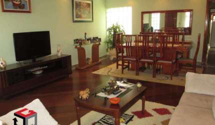 Sobrado de 220,60m² no Nova Petrópolis em SBC - SP