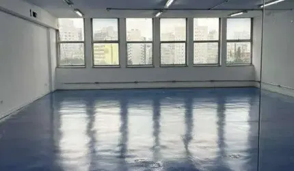 Conjunto Comercial na Rua da Consolação 6 Vagas ao Proximo ao Metro. Andar inteiro a sua disposição