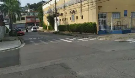 Galpão de 700m² no Sacomã em São Paulo - SP