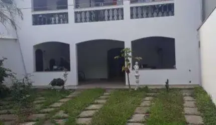 Sobrado à venda 3 quartos 3 suítes 10 vagas Scarpelli - Santo André - SP