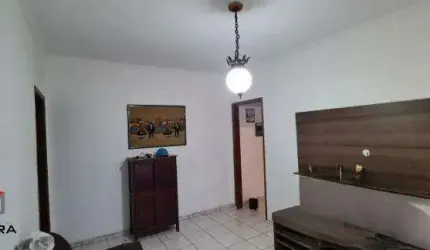 Casa térrea com 210m² localizada em Diadema, no bairro Taboão.