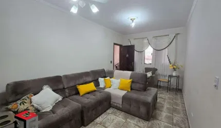 Casa com 212 m² localizada no Bairro Camilópolis em Santo André - SP.