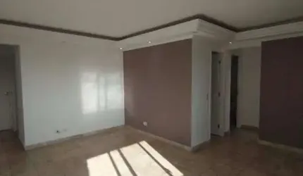 Apartamento vago no Bairro Baeta Neves com 2 vagas de garagem, 2 quartos e sala estendida.