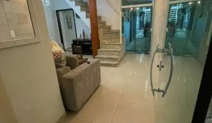 Sobrado à venda 4 quartos 4 suítes 3 vagas Santa Terezinha - São Bernardo do Campo - SP