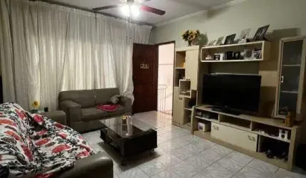 Sobrado à venda 3 quartos 1 suíte 2 vagas Centro - Diadema - SP