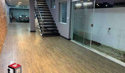 Espaço comercial de 270m2 - 2 pavimentos - 6 banheiros - 2 vagas cobertas. - 1.700.000