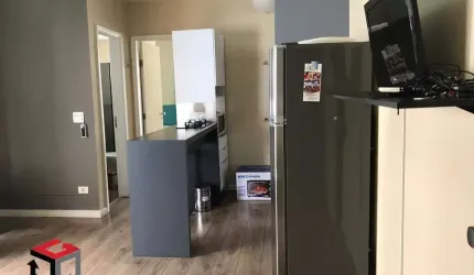 Studio Moema, próximo ao metrô, 1 vaga de garagem, lazer com piscina e sauna. Venha conhecer.