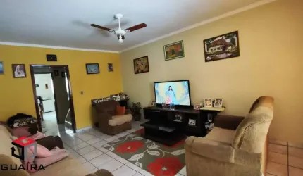 Sobrado em rua sem saída com 3 quartos, sendo 1 suíte, 3 banheiros e 2 vagas