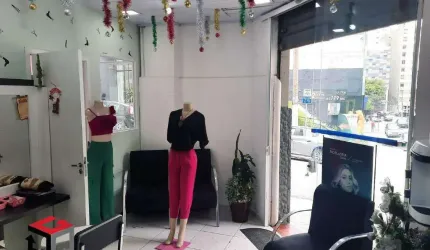 Loja comercial com charmoso apartamento na sobreloja à venda!