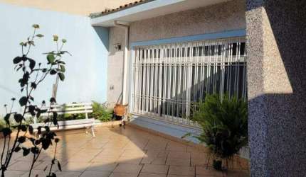 Casa térrea no Brooklin - 3 dormitórios - 1 suíte - 3 vagas - 300m²