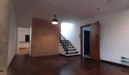 Sobrado 4 Dormitórios em Mirandópolis com 190m²