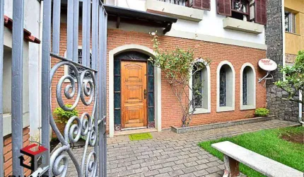 Sobrado Jardim da Gloria, 3 Dormitórios, 3 vagas, 234 a.u