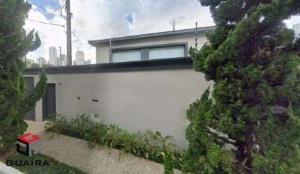 Casa em Pacaembu com 657m²