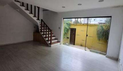 Sobrado à venda 3 quartos 1 suíte 5 vagas Nova Petrópolis - São Bernardo do Campo - SP