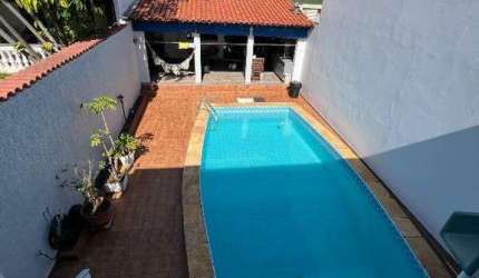 Sobrado à venda 3 quartos 1 suíte 5 vagas Jordanópolis - São Bernardo do Campo - SP