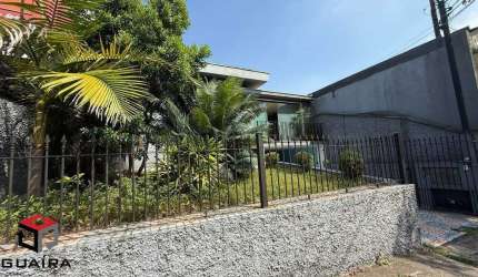 Casa para aluguel 3 quartos 2 vagas Alzira - Santo André - SP