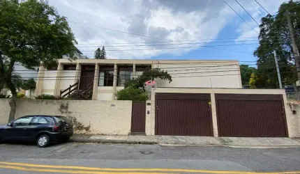 Casa com 4 quartos, 391 m² Jd. do Mar SBC