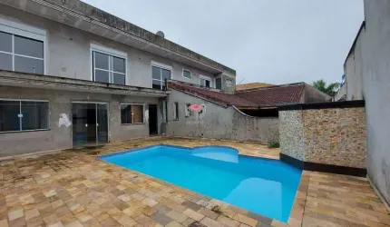 Morar com conforto e espaço: sobrado 580m no Parque dos Pássaros