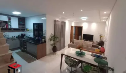 Cobertura á venda com elevador - 2 dormitórios sendo 1 suíte e 2 vagas na Vila Guiomar - Santo André/SP