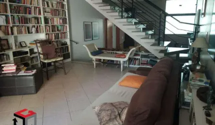 Sobrado Rua Luís Mazzarolo - 2 dormitórios sendo 1 suíte
