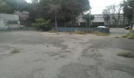 Terreno com 900 m² localizado no Bairro Santo Antônio em São Caetano do Sul- SP