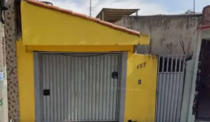 Casa à venda 4 quartos 3 vagas João Ramalho - Santo André - SP