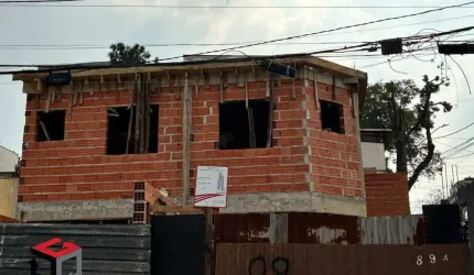 Sobrado à venda 2 quartos 2 vagas Das Maravilhas - Santo André - SP