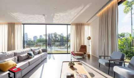 CASA EM CONDOMÍNIO FECHADO - 3 SUÍTES - 7 VAGAS - 1200M²