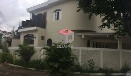 Sobrado de 117m² no Pq. Jaçatuba em Santo André - SP