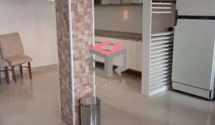 Sobrado com 211m² localizado no Bairro dos Casas em São Bernardo do Campo/SP.