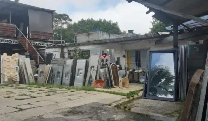Terreno à venda 6 vagas Piraporinha - Diadema - SP