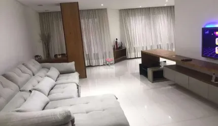 Sobrado à venda 3 quartos 3 suítes 4 vagas Anchieta - São Bernardo do Campo - SP