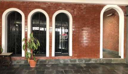 Sobrado à venda 3 quartos 2 suítes 2 vagas Rudge Ramos - São Bernardo do Campo - SP