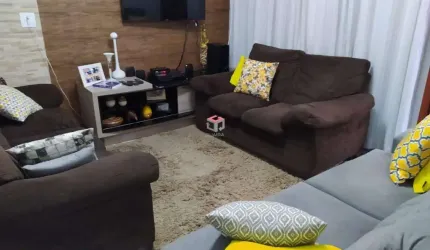 Casa de 236 metros quadrados no bairro Matriz em Mauá