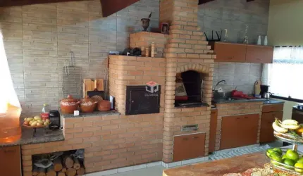 Sobrado amplo com 377m² localizado no Parque Gerassi em Santo André - SP.