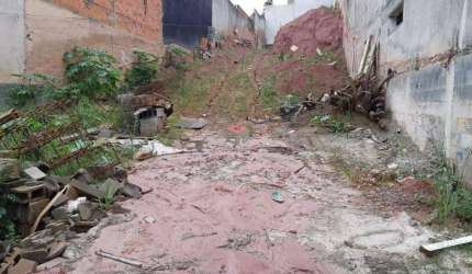Terreno 600 m² Localizado No Bairro Camila Mauá - SP