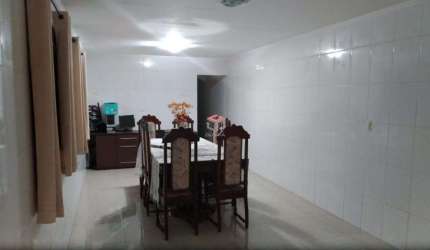 Sobrado em boa localização com 232m² - Vila Bela Vista - Santo André/SP.