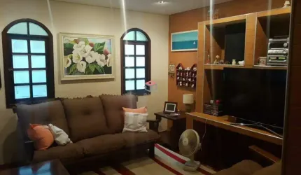 Sobrado- 174,61m², localizado no Bairro Santa Terezinha em São Bernardo do Campo - SP.