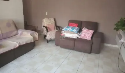 Sobrado com 255 metros no Bairro dos Casas em São Bernardo do Campo - SP.