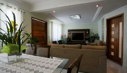 Sobrado com 183 m² localizado no Bairro Curuçá em Santo André.