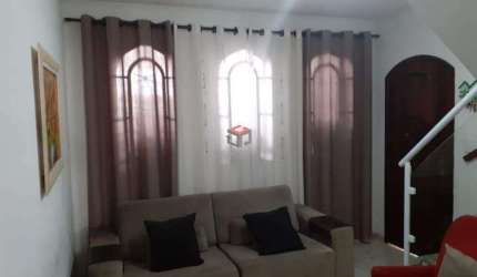 Sobrado à venda 3 quartos 2 vagas Cidade São Jorge - Santo André - SP