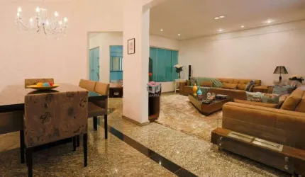 Sobrado com 500 m² localizado no bairro Campestre - Santo André .