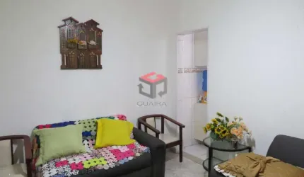 Casa com 146 m² localizado no Bairro Valparaíso em Santo André - SP.