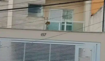 Sobrado com 196m² localizado na Vila Lusitânia em São Bernardo do Campo-SP.