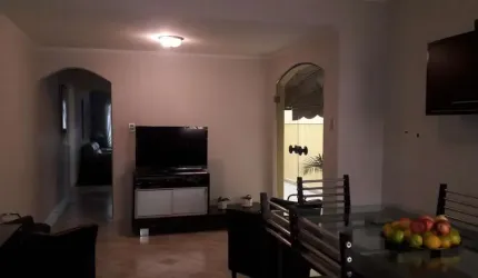 Sobrado com 201 m² localizado no Bairro Campestre em Santo André/SP.
